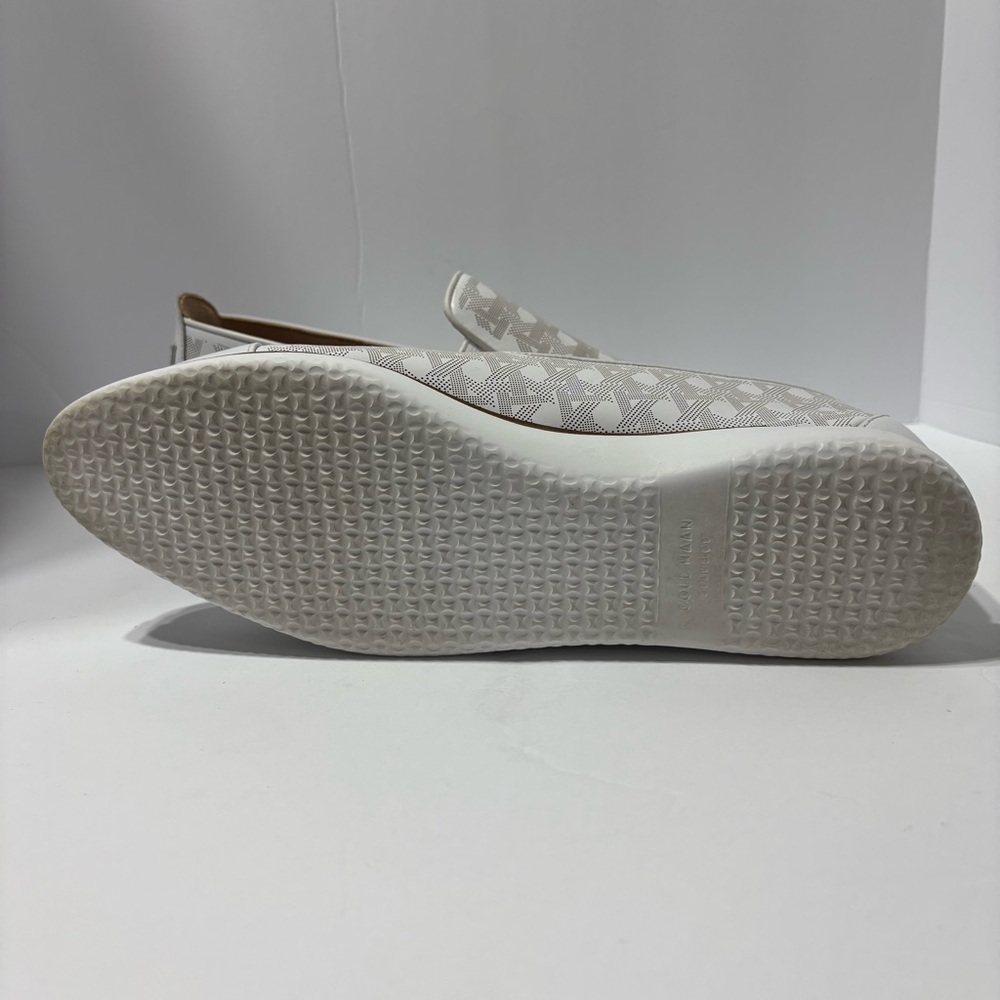 Cole Haan Grand Ambition Size 8.5 White Slip On‎ Shoes - Picture 6 of 7